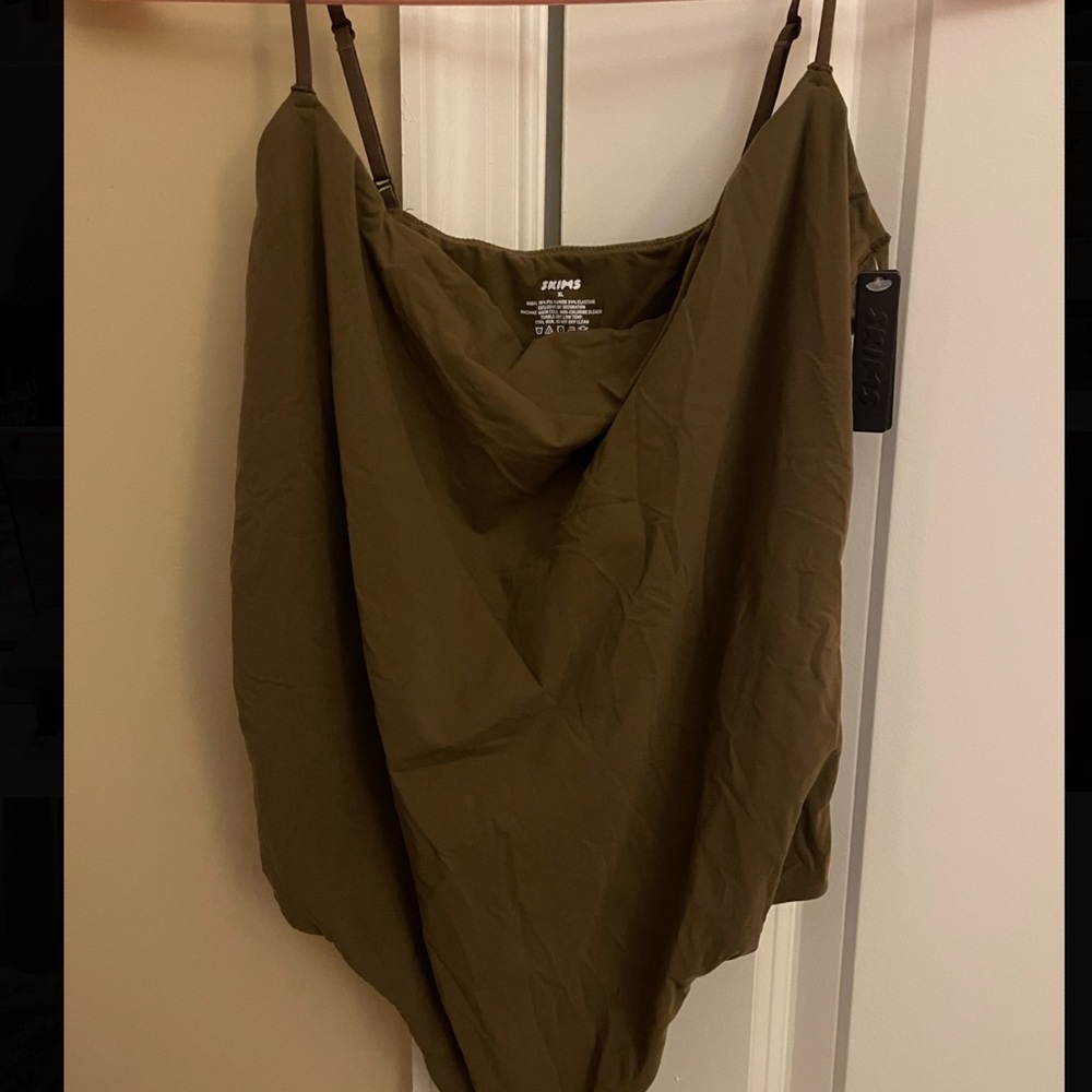 SKIMS bodysuit size XL
